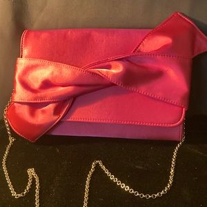 Lulus pink satin bow purse w gold link  chain matching lining and inside pocket